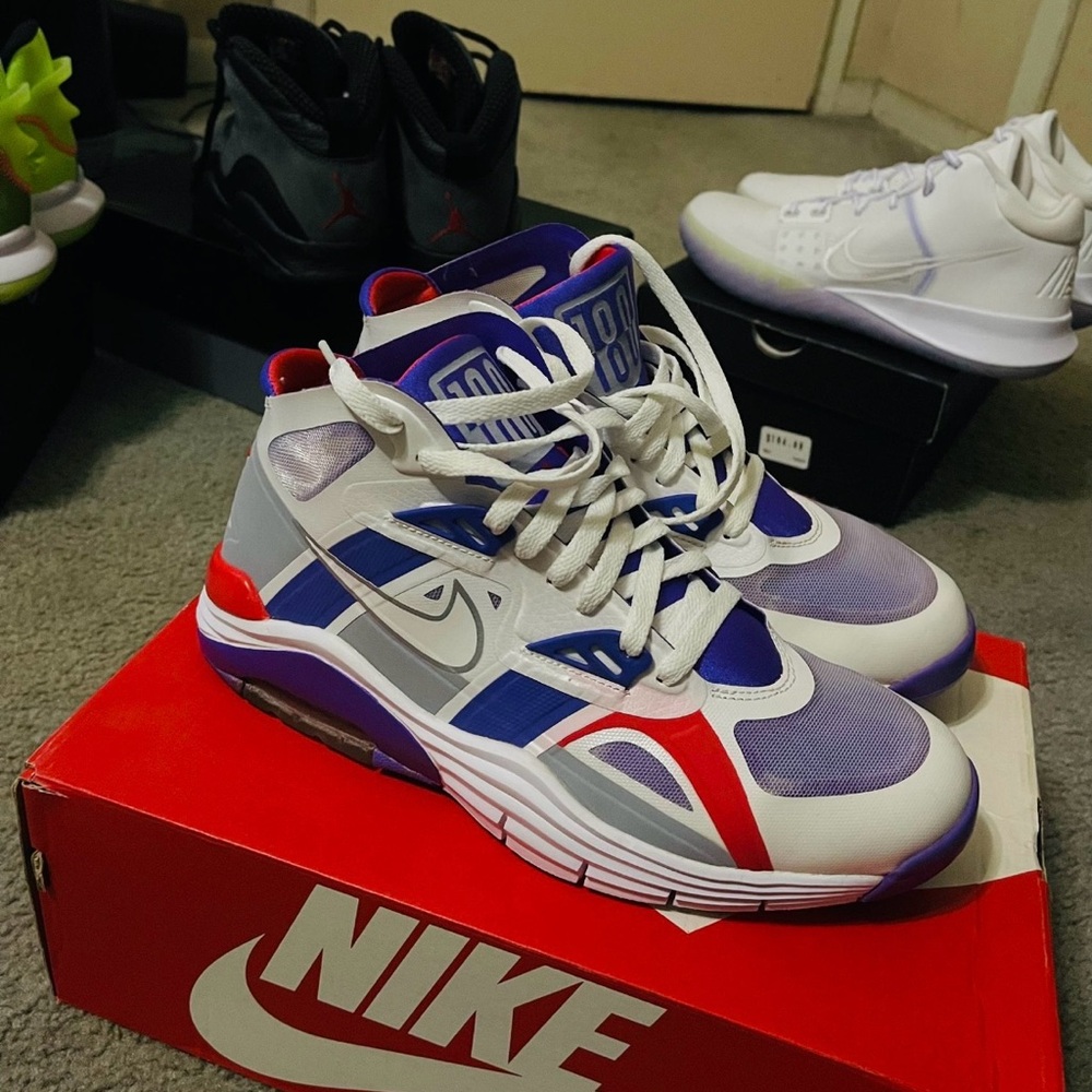 Nike LUNAR 180 TRAINER SC